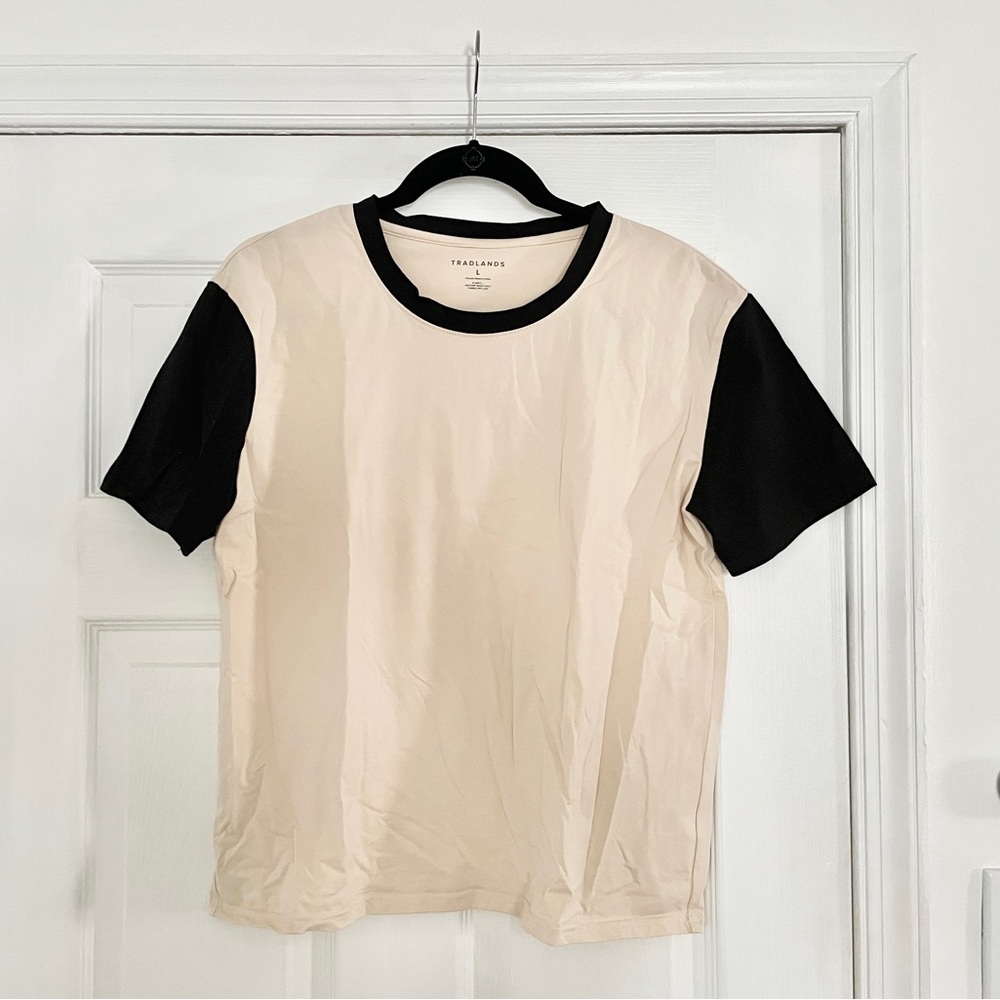 Tradlands Women’s 102 Box T-Shirt Size Large